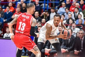 ARMANI NA KRILIMA BERONA PRESUDIO PARTIZANU: Očajno izdanje crno-belih u Milanu! (FOTO) (VIDEO)