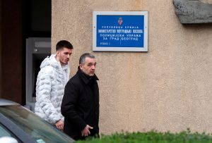 PETRUŠEV NAPUSTIO POLICIJSKU STANICU: On se nije oglasio, ali jeste njegov advokat! (FOTO)
