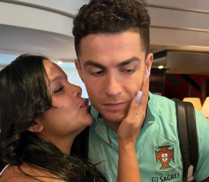 BLOGERKA IZ VENECUELE TVRDI: ‘Mislila sam da ćemo samo razgovarati, ali desio se se*s sa Ronaldom!’ (FOTO)