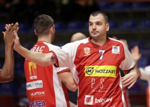 BORAC NA KRILIMA HEJLA I LEŠIĆA IZVOJEVAO VAŽNU POBEDU: Neizvesna završnica u Čačku pripala domaćinu!