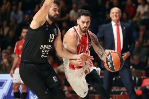 (POLUVREME) ZVEZDA OD OČAJA DO SJAJA: Crveno-beli dobili psihološki rat u prvom delu igre!