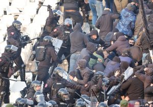 ODLAGANJE UTAKMICE ILI SLUŽBENI REZULTAT!? Evo šta pravilnik FSS kaže kada su u pitanju dešavanja poput današnjih na Banovom brdu!