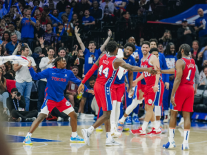 POČEO JE NBA PLEJ-OF: Filadelfija povela protiv Bruklina – Embid bio nervozan! (VIDEO)