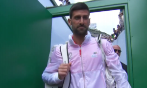 ĐOKOVIĆ POTONUO NAKON PORAZA: „Osećaj je užasan, nisam baš raspoložen da pričam!“ (VIDEO)