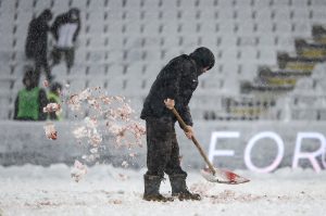UTAKMICA PARTIZAN – VOŽDOVAC POD ZNAKOM PITANJA: Oglasili se crno-beli – „Grejači na stadionu rade!“