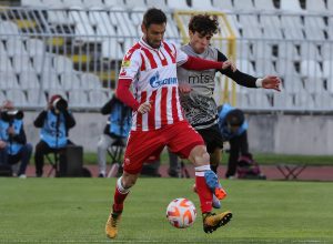 KATAI I DIJABATE PROMAŠIVALI ZICERE: Bez golova nakon 45 minuta!