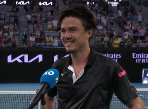 JAPANAC POSTAO HIT NA MREŽAMA: Stigao u Banjaluku da bi igrao tenis, a pred njega servirali mešano meso! (FOTO)