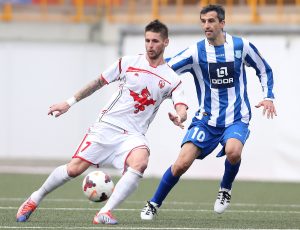 EMOTIVNE SCENE IZ LOZNICE: Održana komemoracija za Marija Božića, otac sa suzama u očima držao njegov dres! (VIDEO)