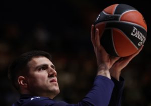 PARTIJA IZ SNOVA: Rafalna paljba Vanje Marinkovića, Srbin srušio Fener sa 35 poena! (VIDEO)