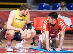 NAVIJAČI ZVEZDE POZDRAVILI GUDURIĆA: Srpski košarkaš dobio gromoglasne aplauze! (FOTO)