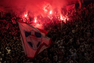 „ZAMOLIĆU EVROLIGU DA KAZNI ZVEZDU!“: Navijač Partizana ‘tužio’ crveno-bele, evo zbog čega traži kaznu! (VIDEO)