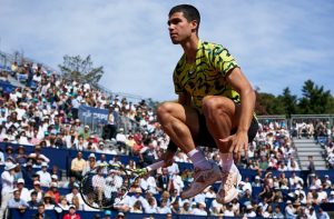 ALKARAS NEMILOSRDAN PROTIV CICIPASA: Španac odbranio titulu u Barseloni! (VIDEO)