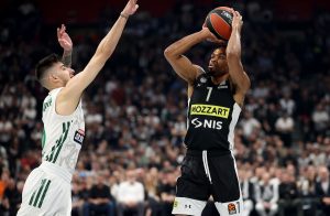 (POLUVREME) PANTER IZVUKAO PARTIZAN IZ PONORA: Crno-beli igraju veoma loše, ali sve može da se promeni u nastavku!