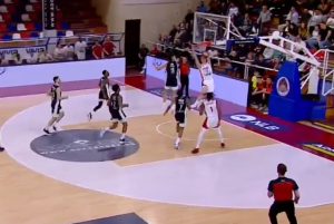 POTEZ MLADOG ASA FMP-A OBELEŽIO POLUVREME: Pavićević atraktivnim zakucavanjem podigao publiku na noge! (VIDEO)