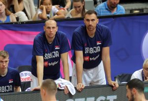 IZNENAĐENJE U MOSKVI: Lokomotiva došla do brejka – Milutinov i Davidovac igrali!