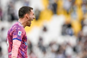 VLAHOVIĆ I KOSTIĆ REŽIRALI POBEDU JUVENTUSA: Srpska konekcija donela tri boda, Sisaj takođe precizan! (VIDEO)