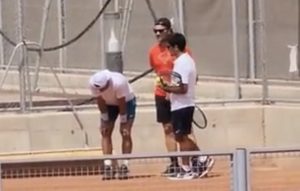 TUŽNE I ZABRINJAVAJUĆE SCENE: Nadal se povredio na treningu pred RG! (VIDEO)