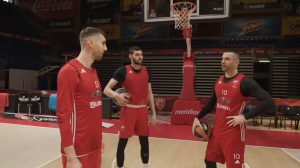 URNEBESNA SCENA NA TRENINGU ZVEZDE: Lazić pitao Dobrića gde će, ovaj ga pozvao na Marakanu! (VIDEO)