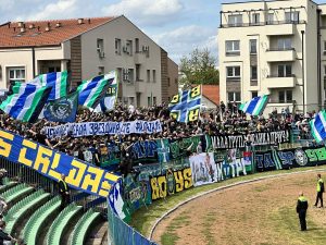PRAZNIK FUDBALA U ZEMUNU: „Romantičari“ traže pobedu za ulazak u Prvu ligu Srbije! (FOTO) (VIDEO)
