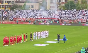 RUŽNE SCENE U ZENICI: Navijači prohrvatskog kluba okrenuli leđa himni Bosne i Hercegovine! (VIDEO)