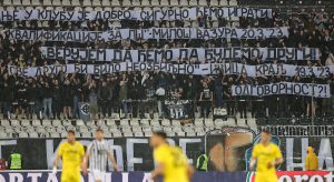 GROBARI RAZVILI TRANSPARENT I PROZVALI UPRAVU: Evo šta su poručili! (FOTO)