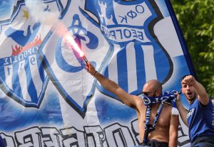 HAOS NA UTAKMICI U SMEDEREVU: Navijači napravili haos na derbiju kola! (VIDEO)