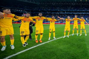 HAOS NAKON SUSRETA ESPANJOLA I BARSE: Kataloncima preselo slavlje titule! (FOTO) (VIDEO)