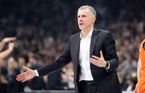TRENER CEDEVITA OLIMPIJE OPREZAN PRED PARTIZAN: „Posle Evrolige su psihički pali!“