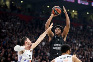 (TVITOVI) GROBARI PODELJENI OKO TOGA DA LI JE VEČERAS TREBALO DA SE IGRA: Partizan se potpuno vratio u meč!