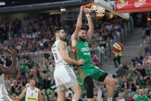 CEDEVITA NADIGRALA PARTIZAN: „Crno-beli“ u Beogradu traže kartu za finale ABA lige!