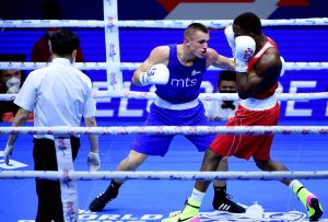 SVET VIDEO ČVRSTINU SRPSKOG BOKSA: Paklena konkurencija za naše boksere u Taškenetu!