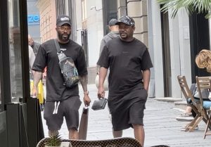 LIGA ŠAMPIONA TU, DUPLA KRUNA BLIZU, A KANGA ŽIVI KAO BOG: Evo čime je Gabonac sebe počstio nakon sjajne sezone! (VIDEO)