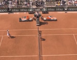 SKANDAL NA RG: Sabalenka dobila Ukrajinku, ova nije htela da se pozdravi sa njom! (VIDEO)