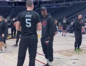 URNEBESNA RASPRAVA BATLERA I JOVIĆA: „Prestani, Novak nije najbolji“! (VIDEO)