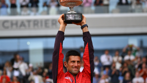 NIKO NI NE MOŽE DA GA ZAUSTAVI OSIM VREMENA: Najveći svih vremena se povukao sa Rolan Garosa!