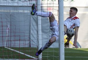 KAPITEN VOŽDOVCA NAPUŠTA ‘KROV’: Reprezentativac Srbije na korak od ‘Cvajte’! (FOTO)