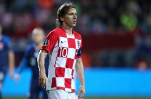 MADRIĐANI ZAVRŠILI VELIKI POSAO: Modrić odbio unose ponude i potpisao novi ugovor! (FOTO)
