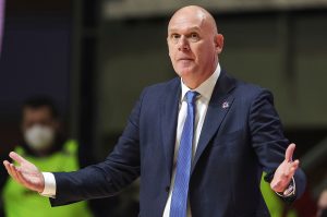 NEVEN SPAHIJA O JOKIĆU: „I dalje sam u čudu, Ražnatović je sa Jokićem izveo prevaru veka, zaslužuje prsten“!