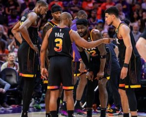 NESLAVAN TRETMAN ZA LEGENDU U SUMRAKU KARIJERE: Poslat kući, nije potreban!