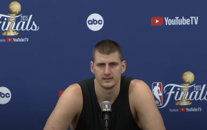 JOKIĆ SKROMAN PRED FINALE NBA LIGE: Nije želeo da prizna da je najbolji igrač Denvera pa poručio da nema favorita! (VIDEO)