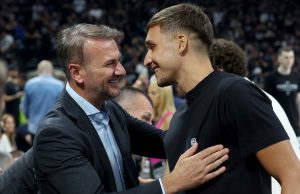 PREDSEDNIK PARTIZANA POSLAO BITNU PORUKU NAVIJAČIMA: „Navijajmo bez uvreda i ubacivanja bilo čega na parket!“