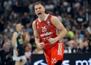 CRVENA ZVEZDA ODGOVORILA GROBARIMA ZA VREĐANJE NEDOVIĆA: Evo šta je aktuelni šampion regiona poručio na Instagramu! (FOTO)