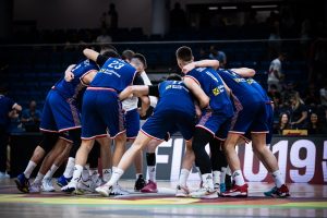 SRBIJA UPISALA I DRUGU POBEDU NA SP U19: Orlovi savladali Brazil nakon neizvesne završnice, sledi slobodan dan!
