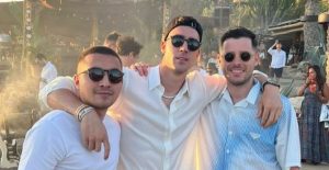 VLAHOVIĆ PRED REPREZENTACIJU NA KRATKOM ODMORU: Srpski napadač se opušta na poznatom ostrvu! (FOTO)