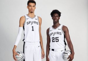 PONIŽAVAJUĆI DEBI: Vembenijama obrukan na svojoj prvoj utakmici u letnjoj ligi! (VIDEO)