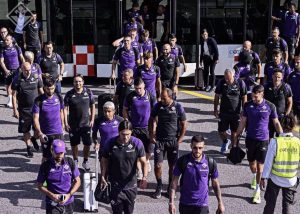 IZ AVIONA PRAVO NA STADION ‘RAJKO MITIĆ’: Ekspedicija iz Firence konačno poletela za Beograd!