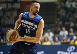 RADIVOJEVIĆ SE OGLASIO NAKON INFORMACIJA O PREBIJANJU SUPRUGE: Evo šta je poručio nekadašnji reprezenativac Srbije!