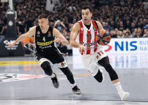 SLUKAS ZVANIČNO RASKRSTIO SA OLIMPIJAKOSOM: Već je poznato gde će nastaviti karijeru, potpisuje višegodišnji ugovor!