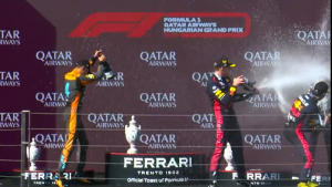 FERSTAPEN OSTAO BEZ TROFEJA: Bizarna situacija na pobedničkom postolju! (VIDEO)