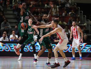 RAZNI INSAJDERI GA POVEZIVALI SA ZVEZDOM: Plejmejker ipak nastavlja karijeru u Francuskoj!